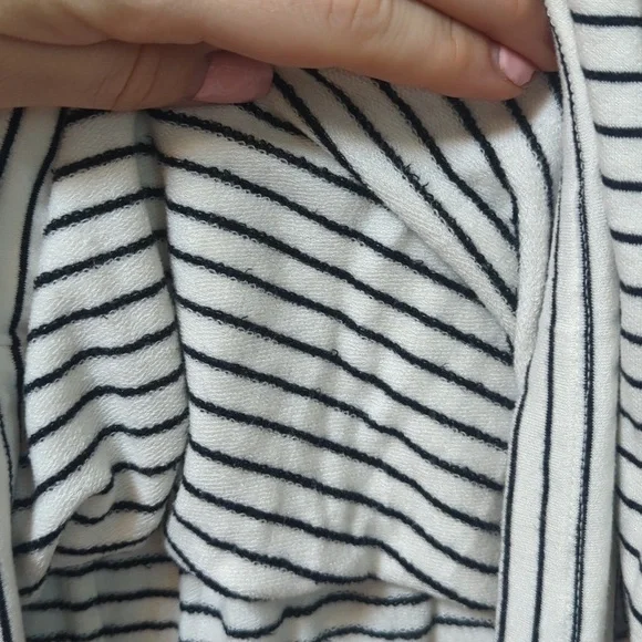 Daily Ritual Puffed Sleeves Striped Dress - Picture 6 of 8